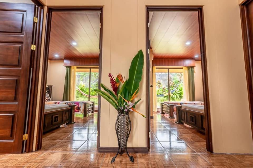 Aunty Arenal Lodge La Fortuna Exterior photo