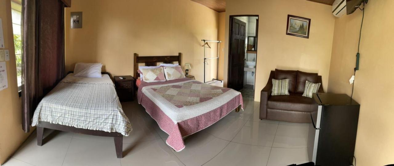 Aunty Arenal Lodge La Fortuna Exterior photo