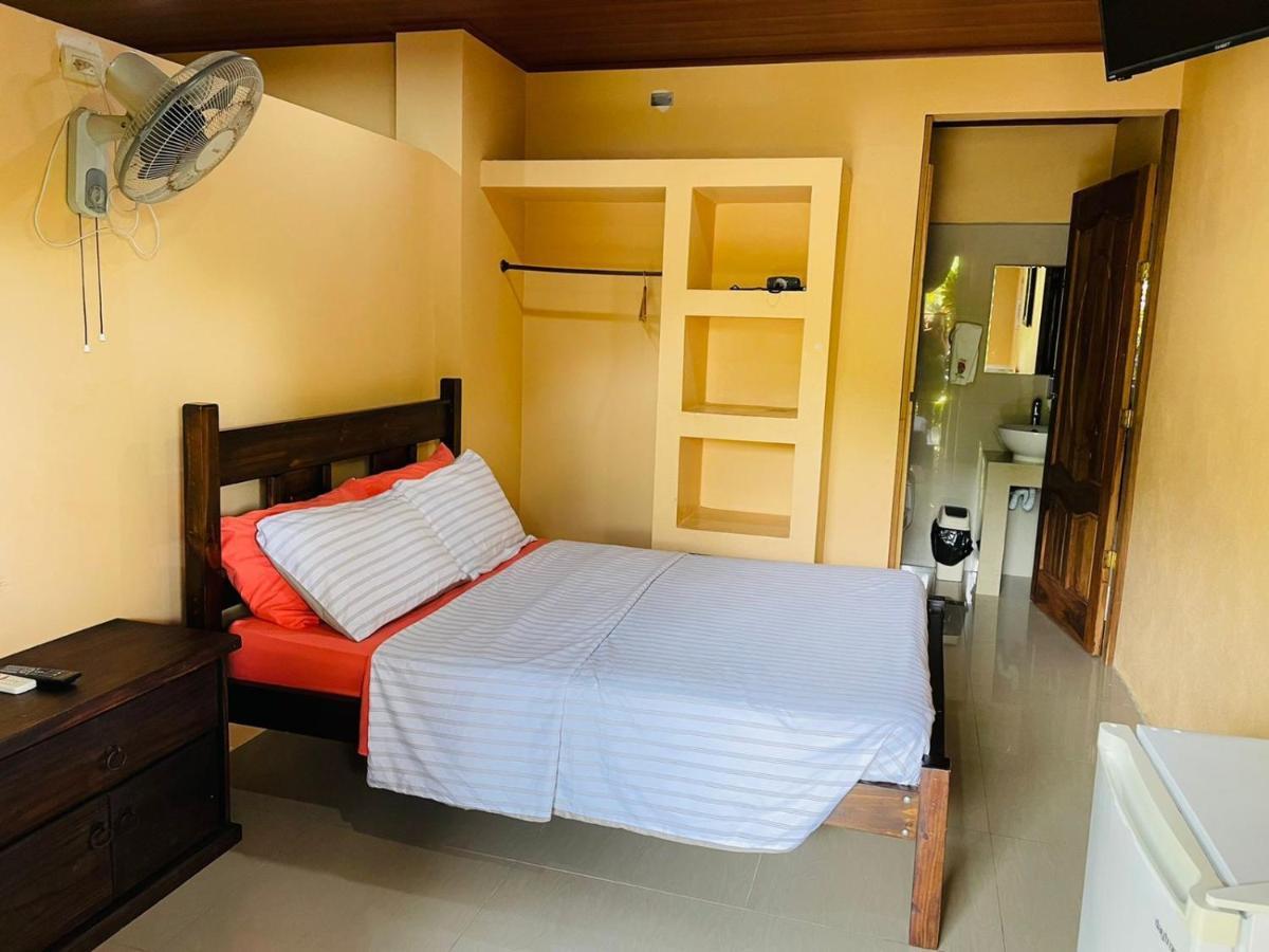Aunty Arenal Lodge La Fortuna Exterior photo