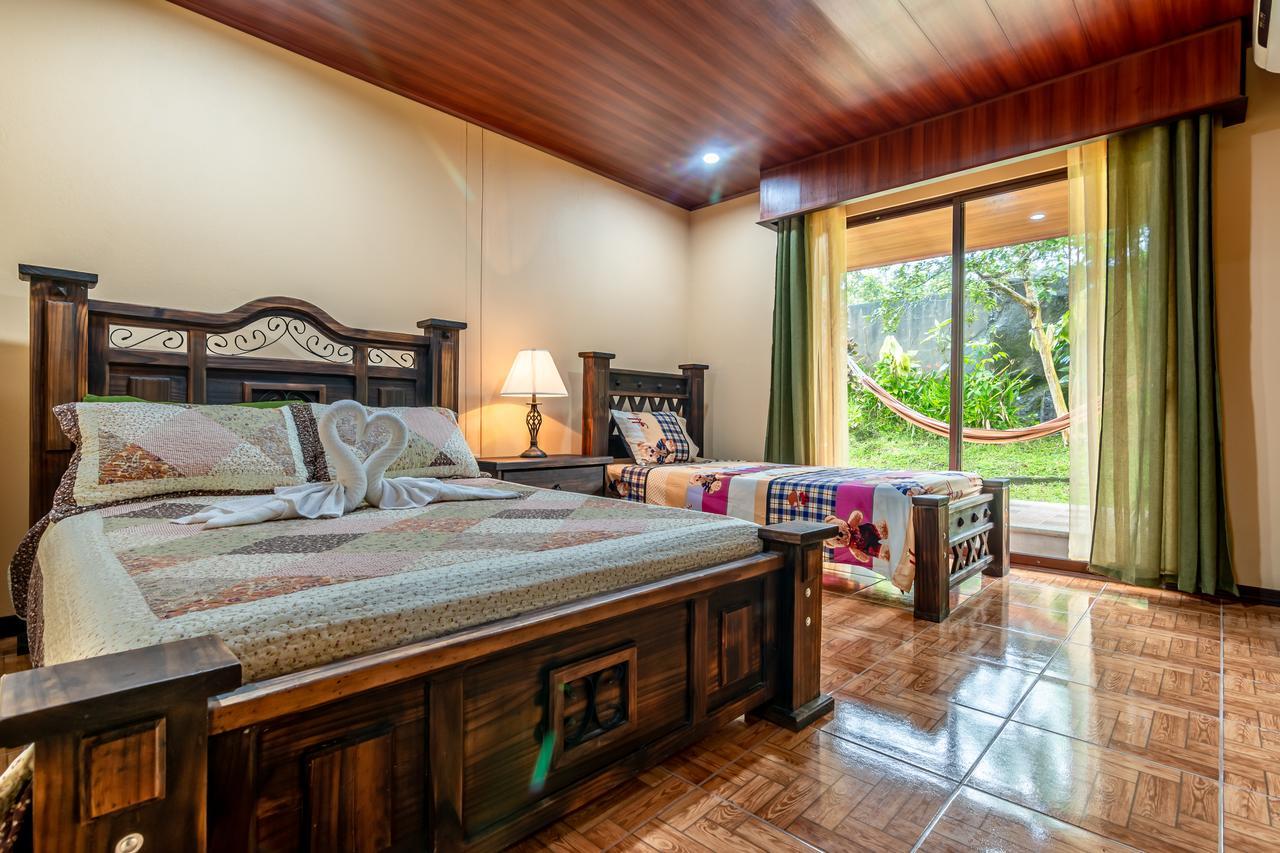 Aunty Arenal Lodge La Fortuna Exterior photo