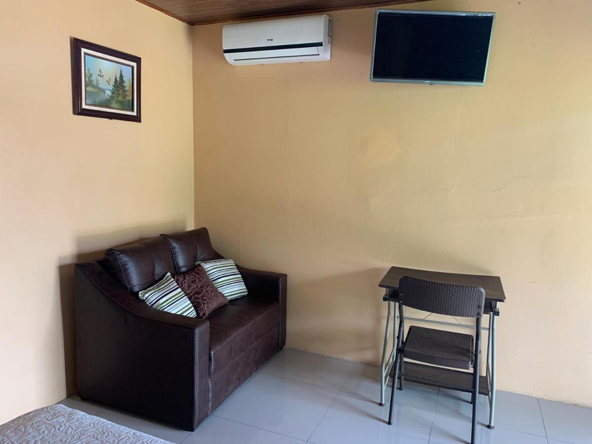 Aunty Arenal Lodge La Fortuna Exterior photo